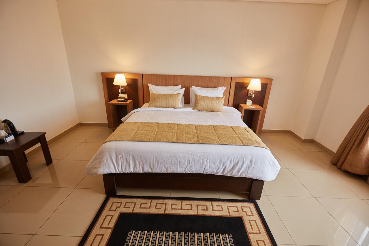 Bristol Palace Hotel Kano Dış mekan fotoğraf